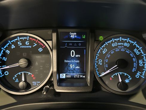 Used 2023 Toyota Tacoma TRD Sport image 26