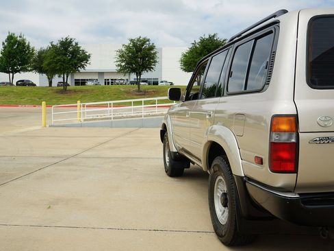 Used 1992 Toyota Land Cruiser AWD/4WD image 36