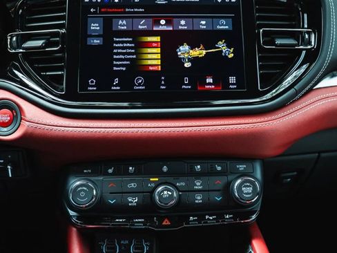 Used 2021 Dodge Durango SRT Hellcat w/ Premium Interior Group AWD/4WD image 17