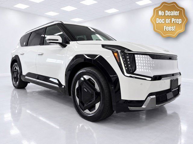 Used 2024 Kia EV9 Land AWD/4WD image 3