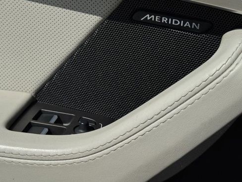 Used 2021 Jaguar F-TYPE Convertible image 29