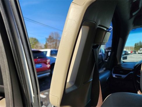 Used 2020 Chevrolet Suburban Premier image 26