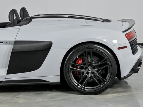 Used 2020 Audi R8 V10 performance image 9