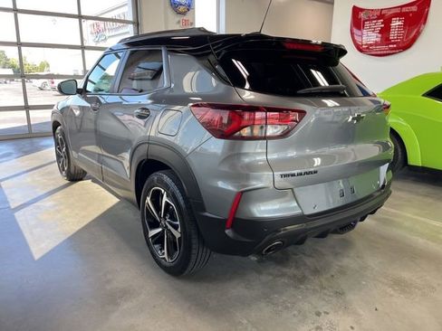 Used 2022 Chevrolet TrailBlazer RS w/ Sun and Liftgate Package image 6