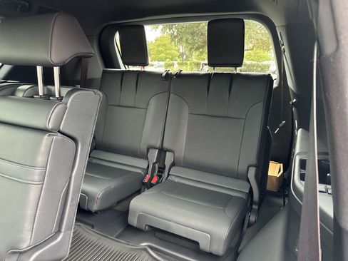 Used 2024 Lexus LX 600 F Sport image 32