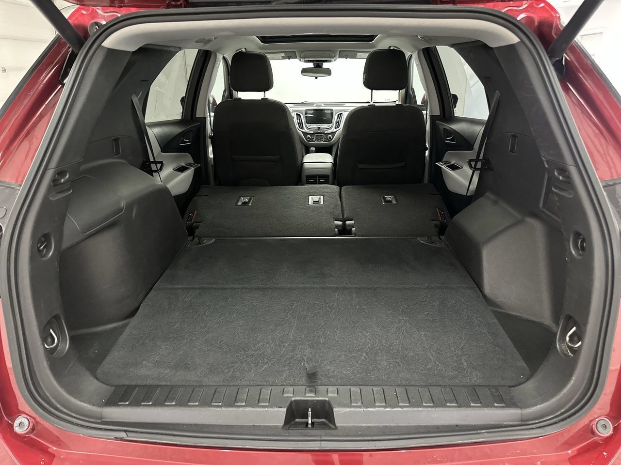 Used 2019 Chevrolet Equinox LT w/ LT True North Edition AWD/4WD image 28