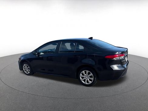 Used 2025 Toyota Corolla LE FWD image 10