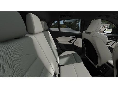 New 2026 BMW X2 xDrive28i w/ Technology Package image 12