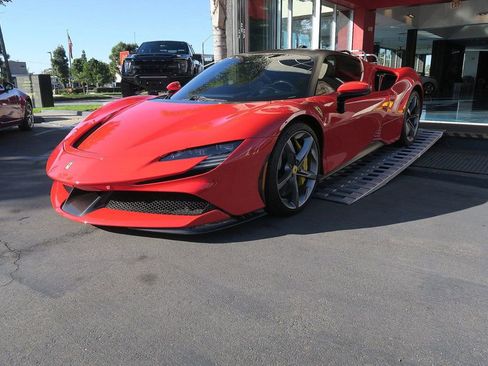 Used 2022 Ferrari SF90 Stradale image 62