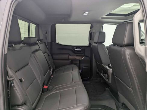 Used 2021 Chevrolet Silverado 1500 LT Trail Boss w/ LT Trail Boss Premium Package AWD/4WD image 25