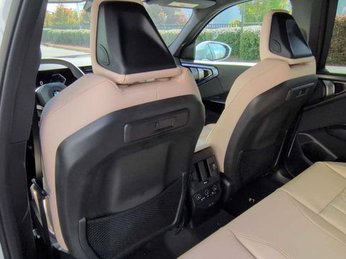 Used 2026 BMW X3 xDrive30i w/ Premium Package AWD/4WD image 19