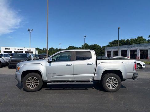 Used 2019 GMC Canyon SLT w/ Driver Alert Package AWD/4WD image 11