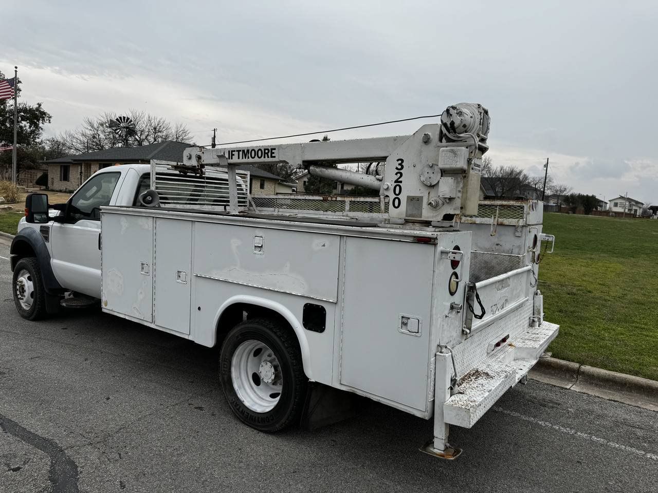 Used 2009 Ford F450 2WD Regular Cab Super Duty image 1