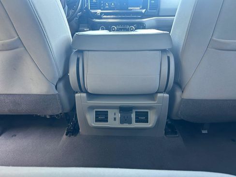 Used 2024 GMC Sierra 1500 SLE AWD/4WD image 17