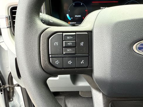New 2026 Ford F350 XLT w/ XLT Premium Package AWD/4WD image 13