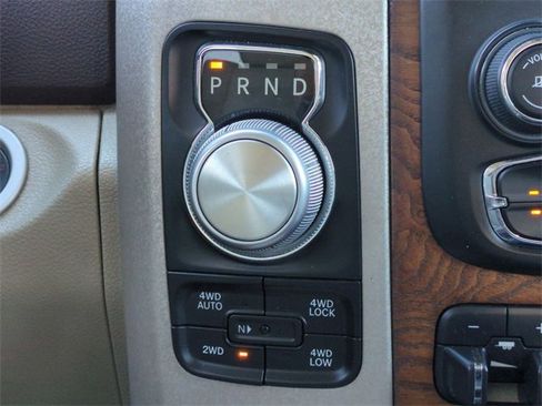 Used 2018 RAM 1500 Laramie Longhorn w/ Longhorn Southfork Package image 19