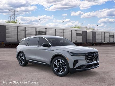 New 2026 Lincoln Nautilus Premier AWD/4WD image 7