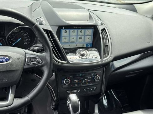 Used 2019 Ford Escape Titanium AWD/4WD image 20