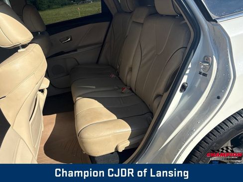 Used 2010 Toyota Venza AWD image 14
