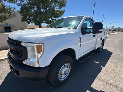 Used 2020 Ford F250 XL w/ Power Equipment Group AWD/4WD image 9