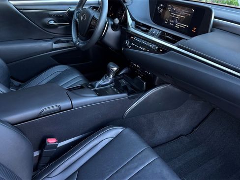 Used 2019 Lexus ES 350 image 17
