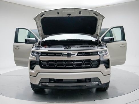 New 2026 Chevrolet Silverado 1500 RST w/ LPO, Dark Essentials Package image 17