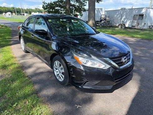 Used 2016 Nissan Altima 2.5 S w/ Power Driver Seat Package FWD image 6