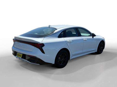 New 2026 Kia K5 LXS image 5