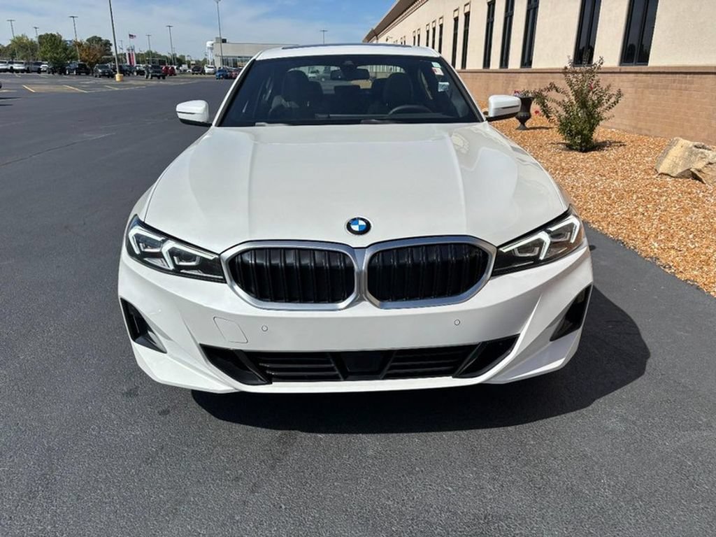 Used 2026 BMW 330i xDrive Sedan AWD/4WD image 9