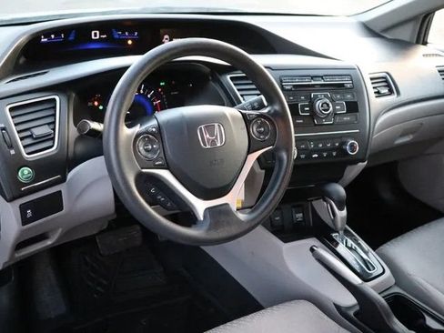 Used 2014 Honda Civic LX image 3