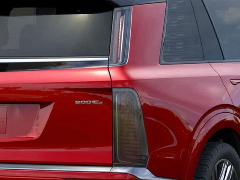 New 2026 Cadillac Vistiq Platinum image 11