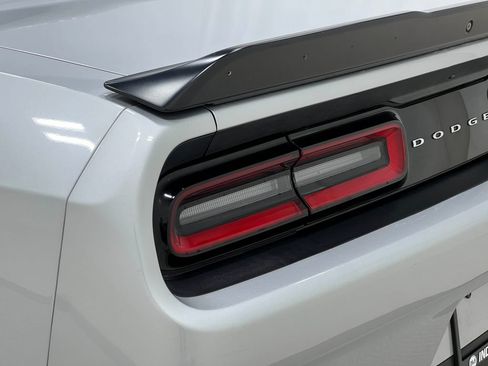 Used 2019 Dodge Challenger R/T Scat Pack w/ Plus Package RWD image 36