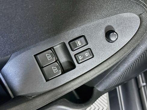 Used 2016 Nissan 370Z Roadster RWD image 15