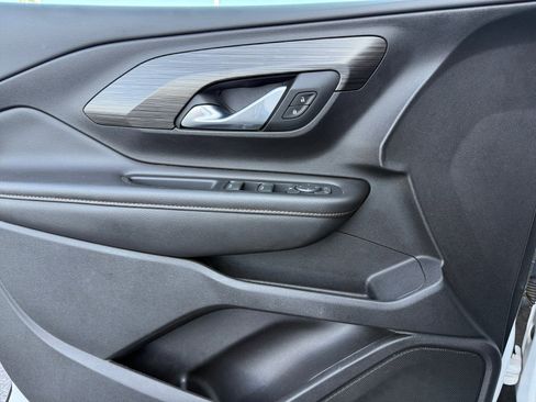 Used 2019 GMC Terrain SLT image 13