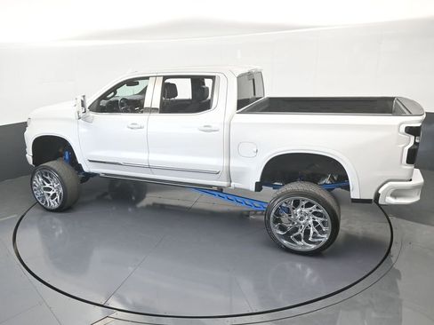 Used 2022 Chevrolet Silverado 1500 High Country image 69