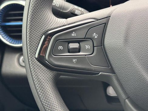 Used 2026 Chevrolet Trax LT image 16