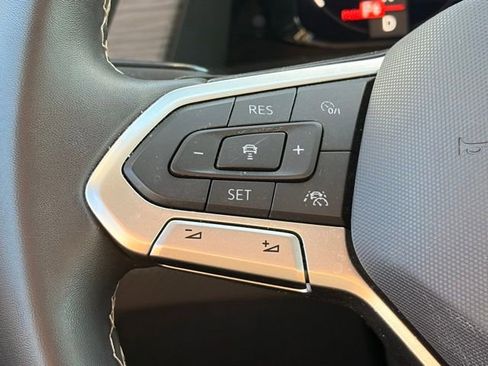 Used 2024 Volkswagen Atlas SEL AWD/4WD image 26