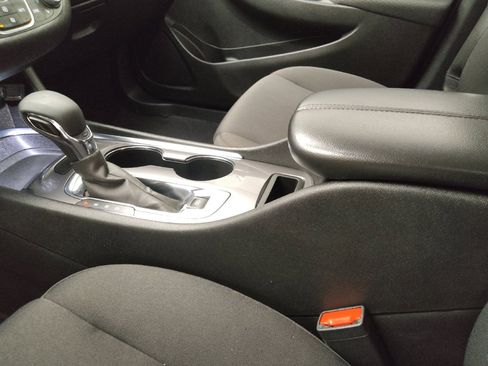 Used 2023 Chevrolet Malibu LT FWD image 26