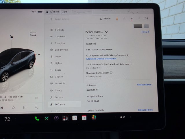 Used 2024 Tesla Model Y Long Range AWD/4WD image 51