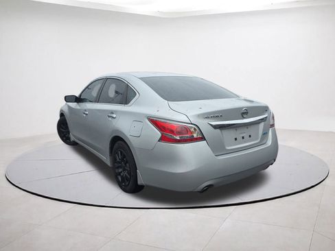 Used 2014 Nissan Altima 2.5 S image 5