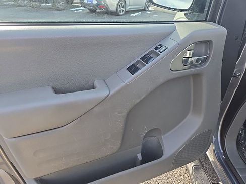 Used 2019 Nissan Frontier SV w/ Value Truck Package image 9