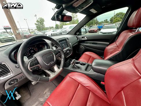 Used 2018 Dodge Durango SRT w/ SRT Interior Appearance Group AWD/4WD image 17