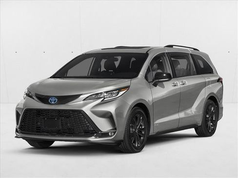 Used 2021 Toyota Sienna XSE FWD image 1
