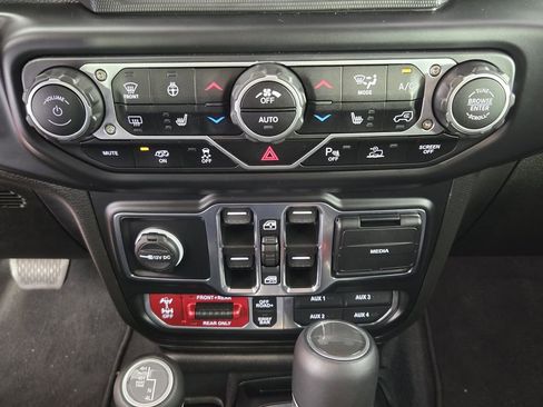 Used 2023 Jeep Wrangler Unlimited Rubicon 392 w/ Trailer Tow Package image 19