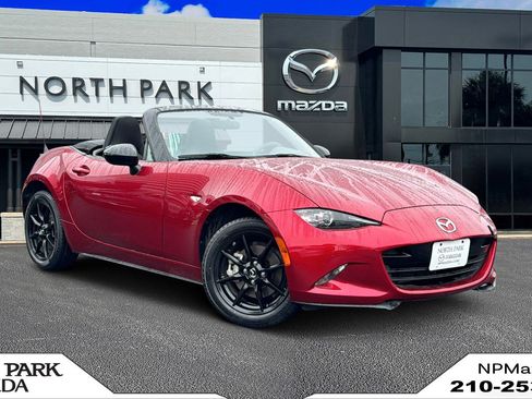 Used 2019 MAZDA MX-5 Miata Sport image 1