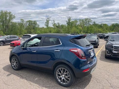 Used 2019 Buick Encore Sport Touring FWD image 2