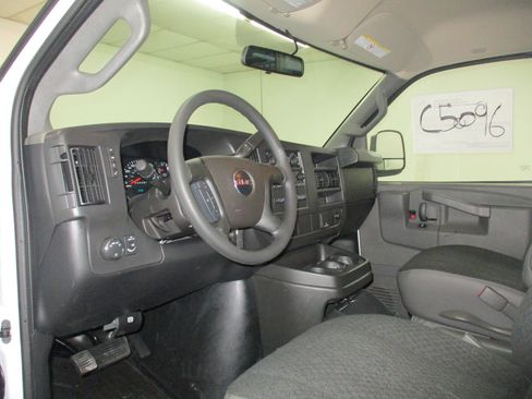 New 2026 GMC Savana 2500 w/ Driver Convenience Package RWD image 20