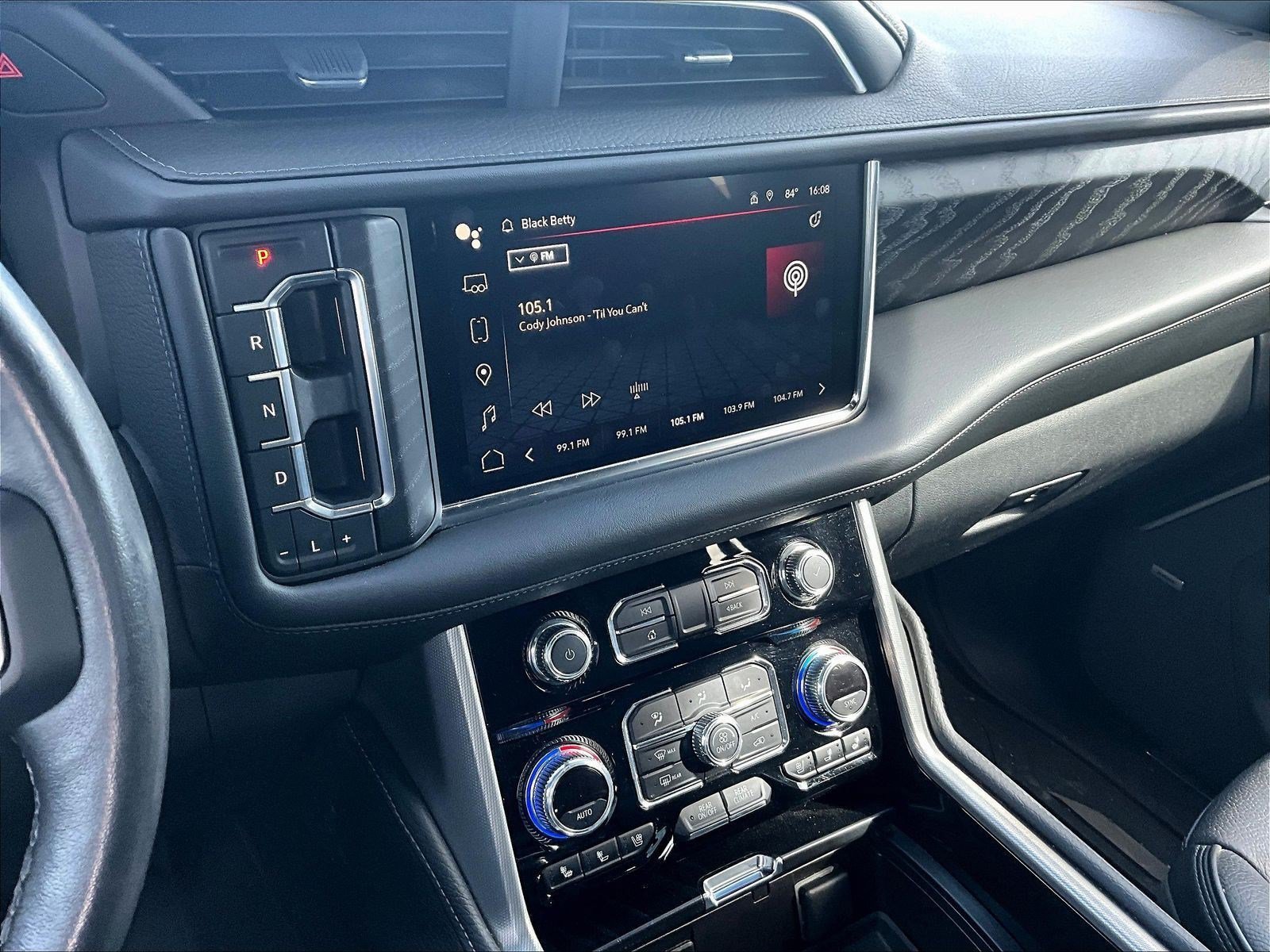 Used 2022 GMC Yukon XL Denali AWD/4WD image 9