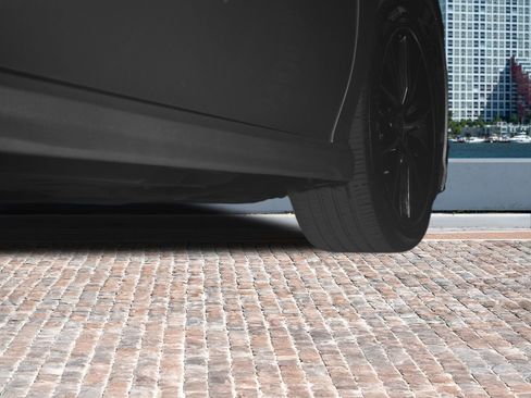 Used 2023 Toyota Camry SE image 9