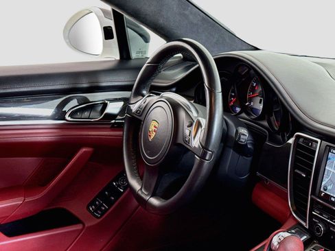 Used 2014 Porsche Panamera GTS AWD/4WD image 34